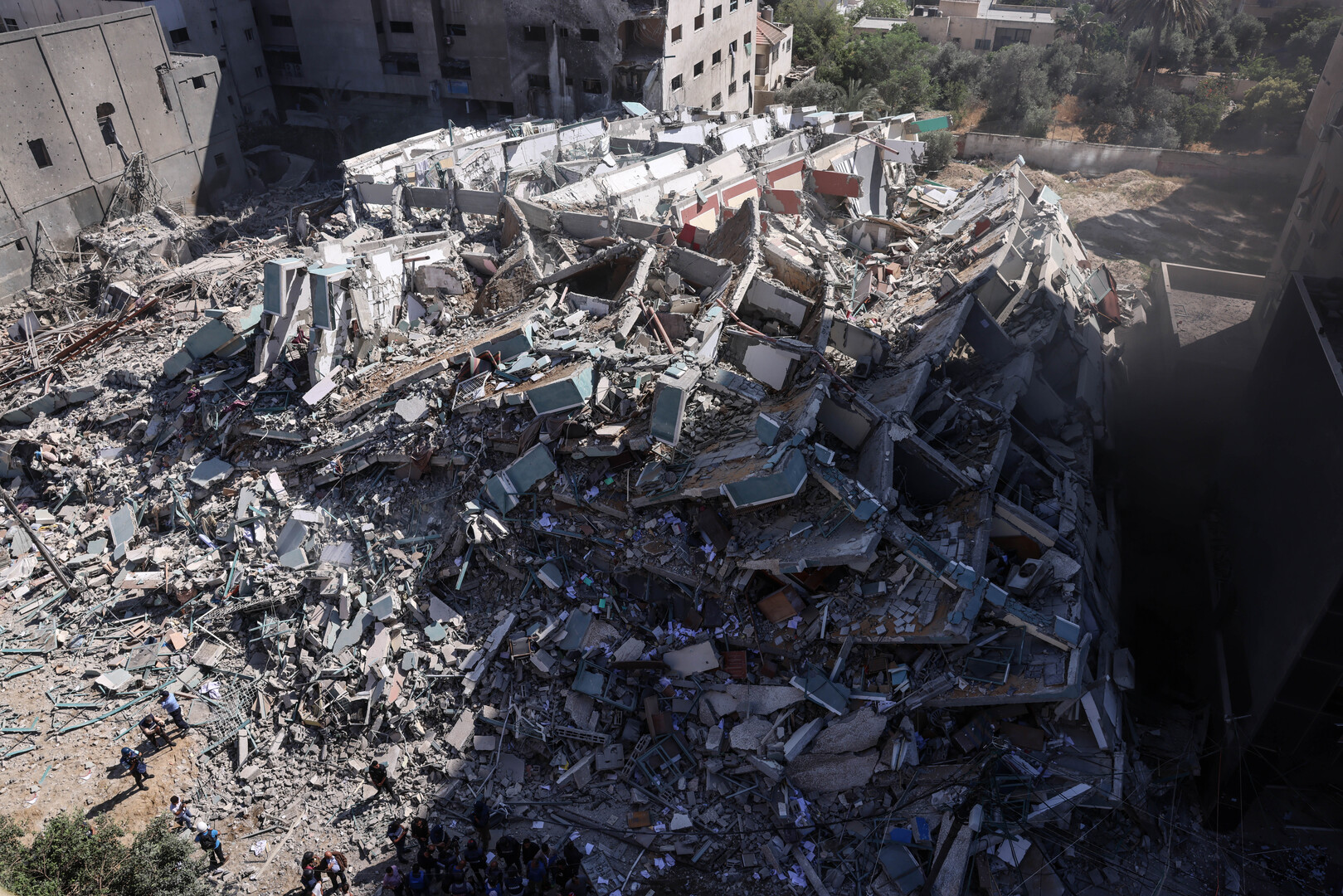 ارتفاع حصيلة القصف الإسرائيلي على قطاع غزة إلى 23469 قتيلا