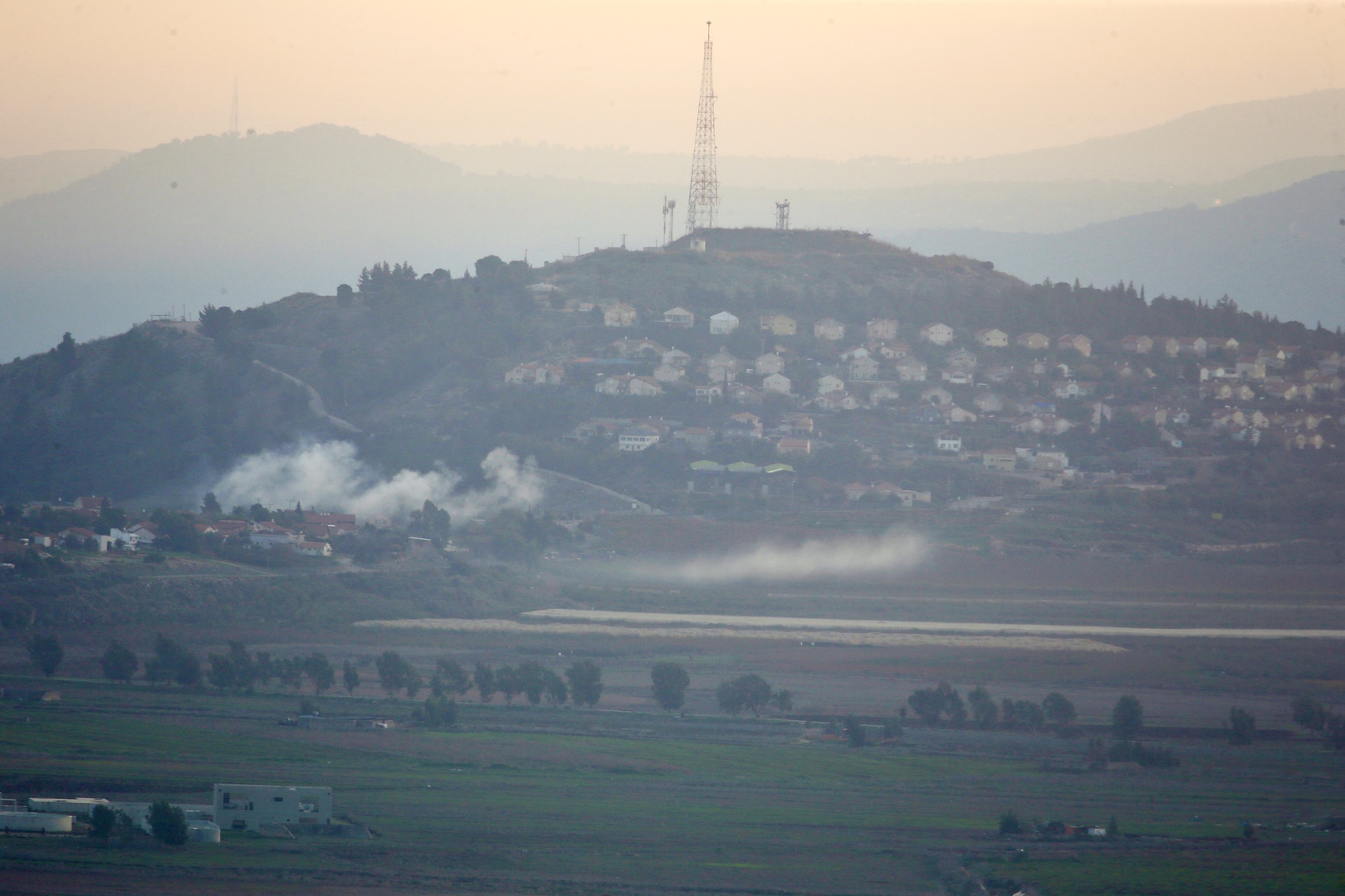 تجدد الاستهدافات الإسرائيلية جنوب لبنان.. والخارجية تحذر من امتداد الصراع إلى كل الشرق الأوسط