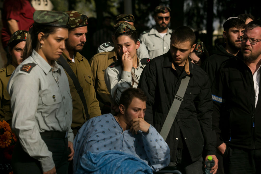 خبراء: نظام الصحة العامة في اسرائيل يتعرض لطوفان من نداءات الاستغاثة