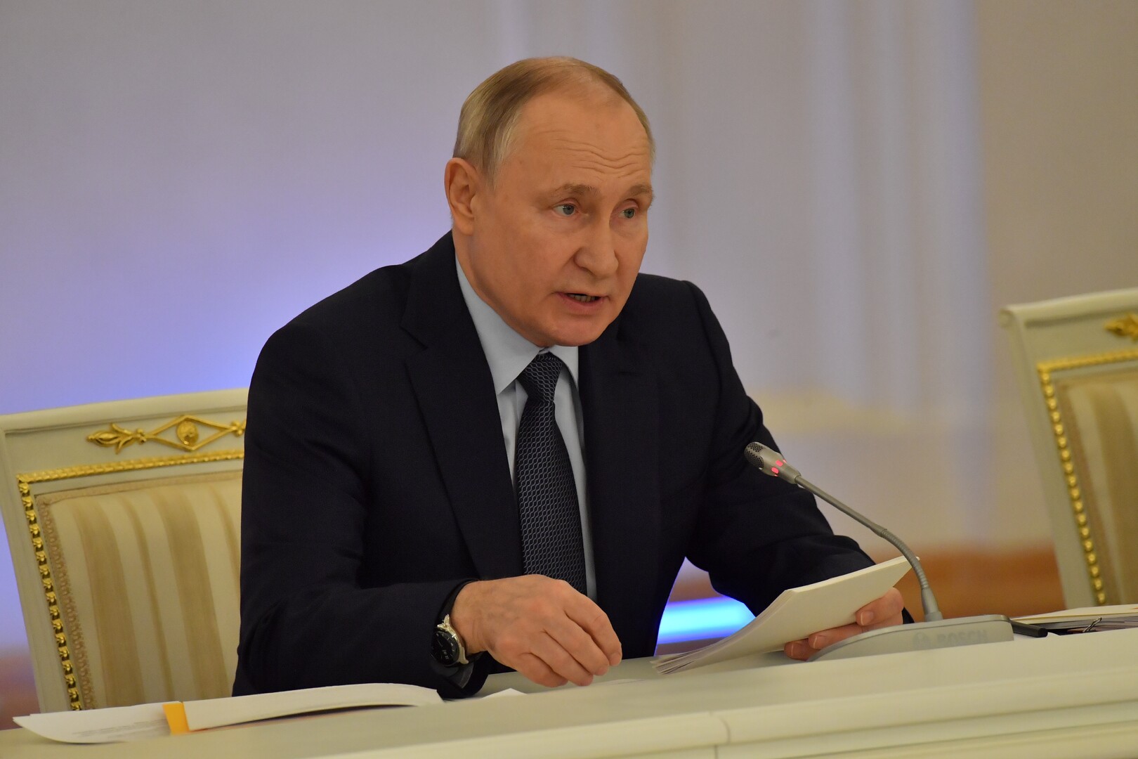 بوتين: لولا رفض أوكرانيا المفاوضات لانتهى كل شيء منذ سنة ونصف
