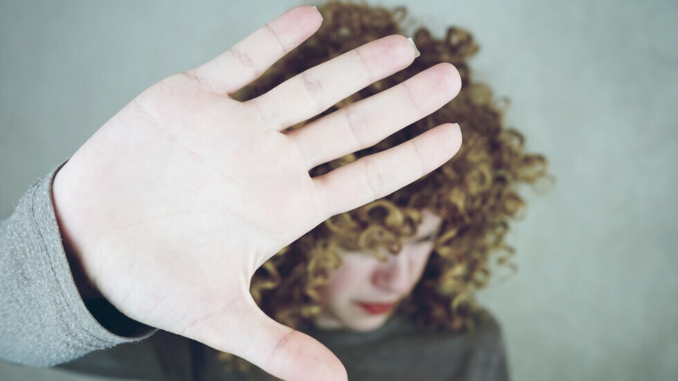 كيف يمكن لأصابع اليد أن تكشف عن المرضى النفسيين؟