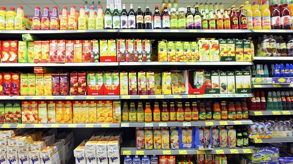 طبيبة تحذر من مخاطر العصائر المعبأة طبيبة تحذر من مخاطر العصائر المعبأة