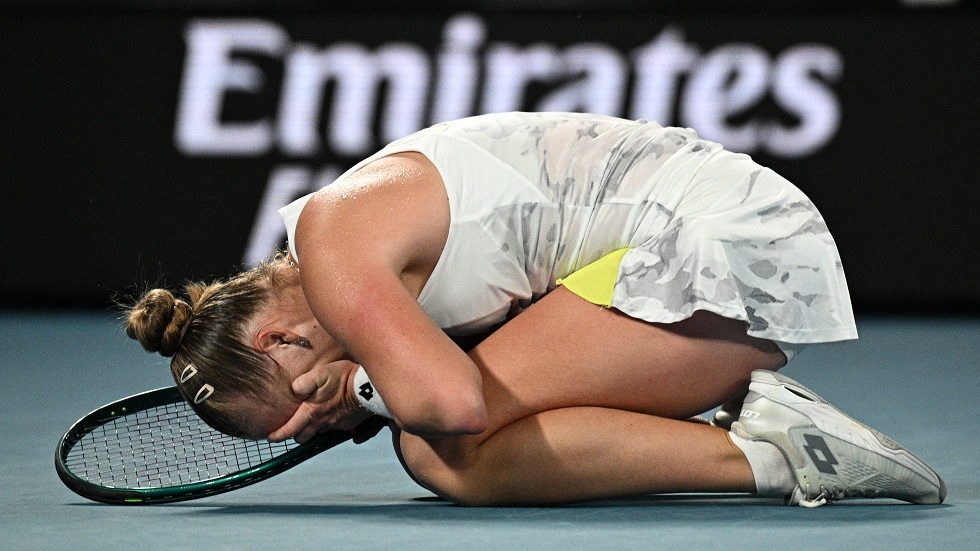 الروسية بلينكوفا تفجر مفاجأة من العيار الثقيل في أستراليا