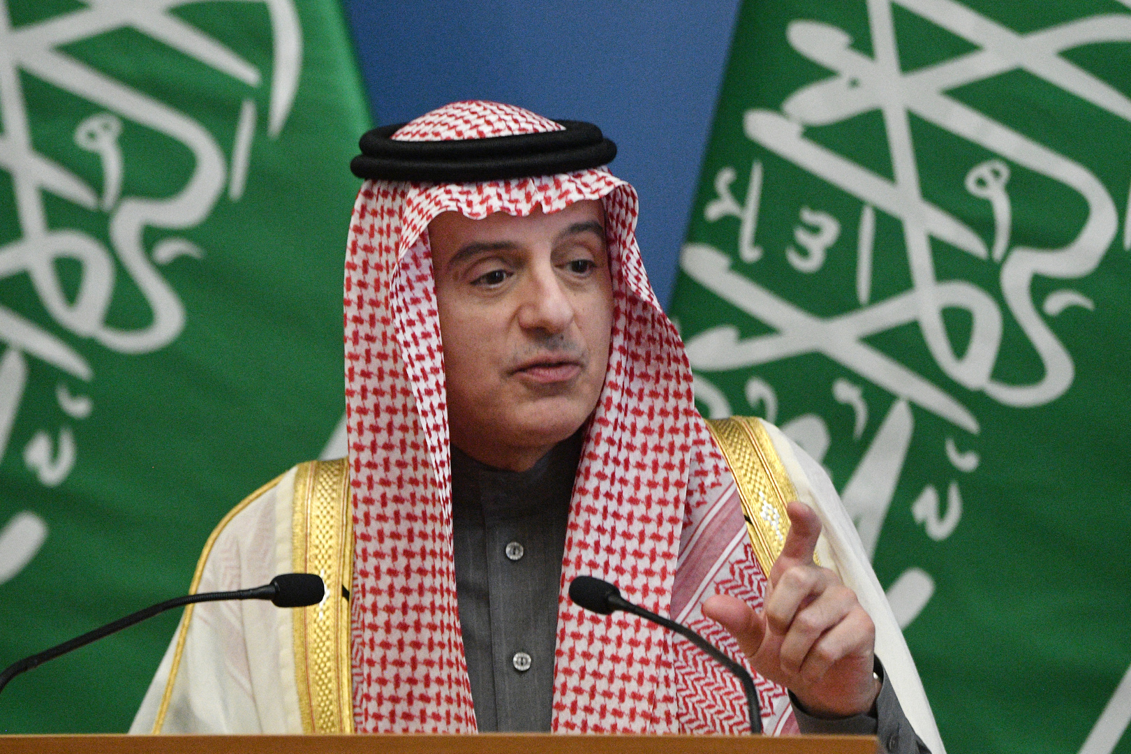 عادل الجبير يعلق على استخدام السعودية لمخزون اليورانيوم الهائل لديها (فيديو)