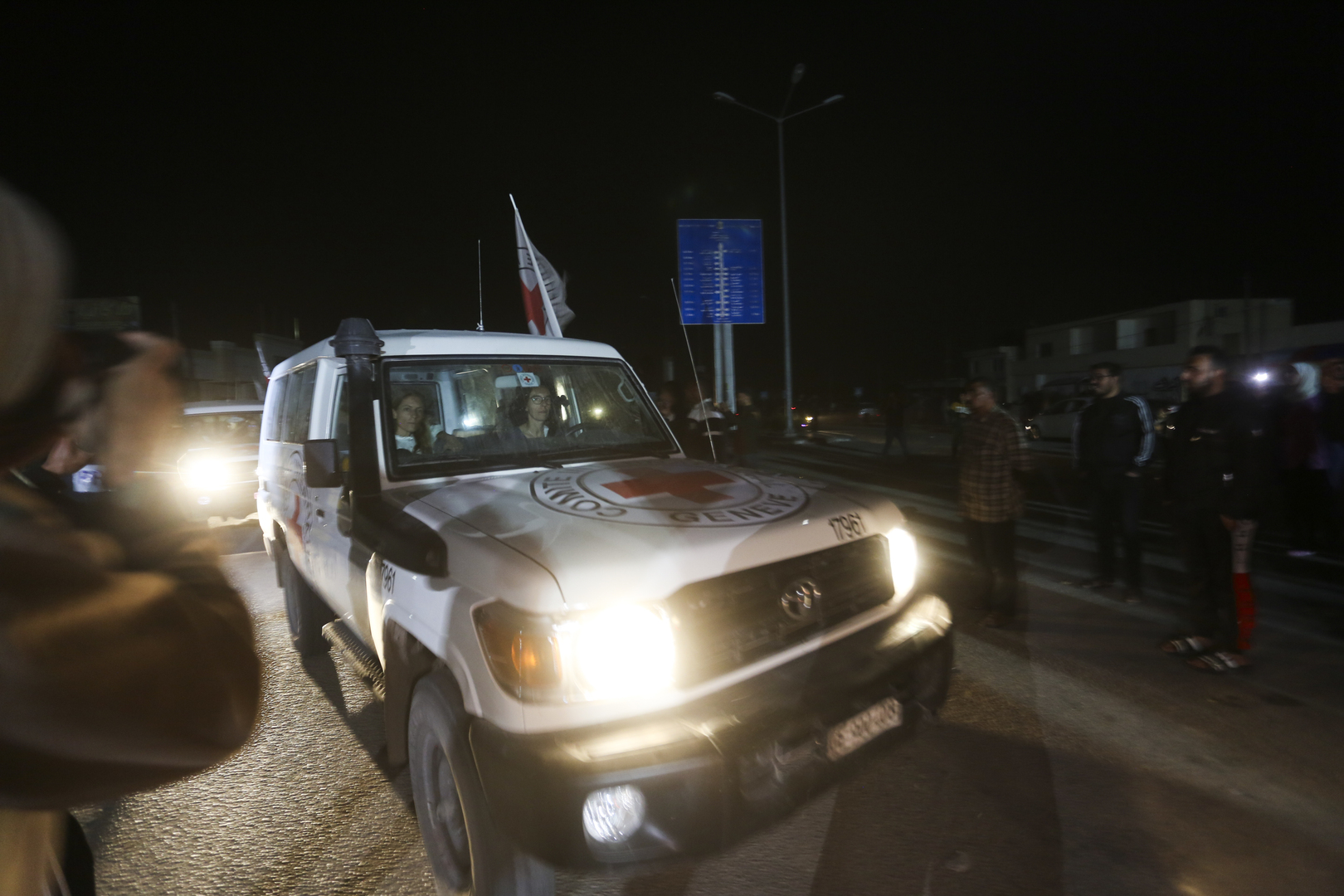 مسؤول أمريكي كبير: مقترحات جديدة في محادثات الأسرى بين إسرائيل و”حماس” ولكن لا يوجد اتفاق وشيك مسؤول أمريكي كبير: مقترحات جديدة في محادثات الأسرى بين إسرائيل و”حماس” ولكن لا يوجد اتفاق وشيك