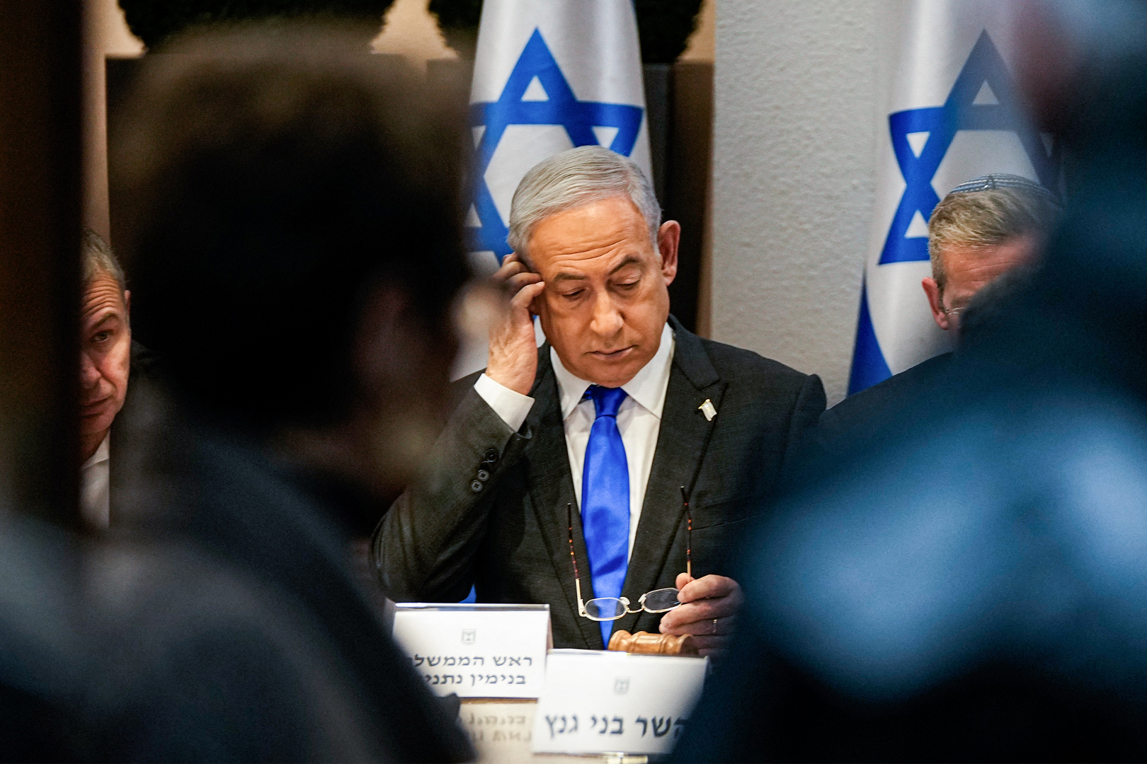 رئيس الأركان الأسبق للجيش الإسرائيلي: أدعو نتنياهو للاستقالة وأنتم لستم جزءا من الحل لأنكم المشكلة