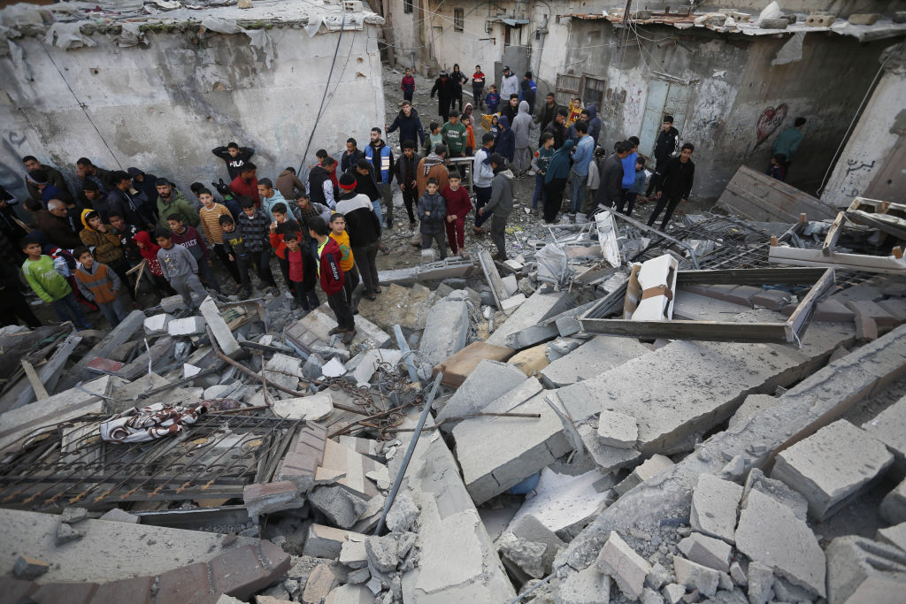 آثار الدمار الذي خلفه القصف الإسرائيلي في قطاع غزة