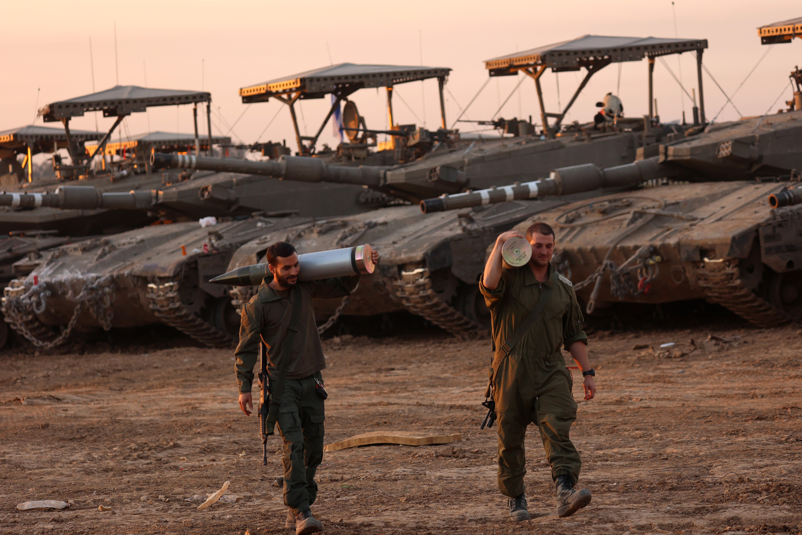 بعد مقتل 21 جنديا إسرائيليا.. ضاحي خلفان يتحدث عن أصول المقاتلين الإسرائيليين في غزة