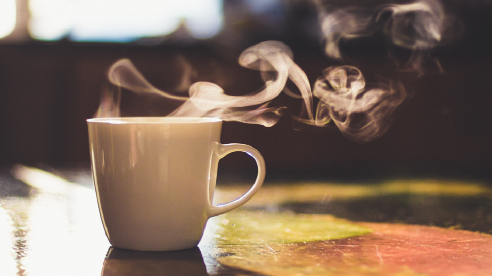 كيف يمكن للشاي أن يبطئ الشيخوخة؟