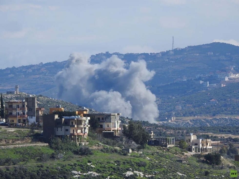 حزب الله ينعي 3 من عناصره قتلوا في غارة إسرائيلية استهدفت منزلا في بلدة مروحين (صور)