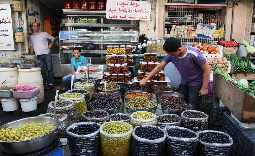 مواد غذائية في الأسواق السورية - دمشق، سوريا