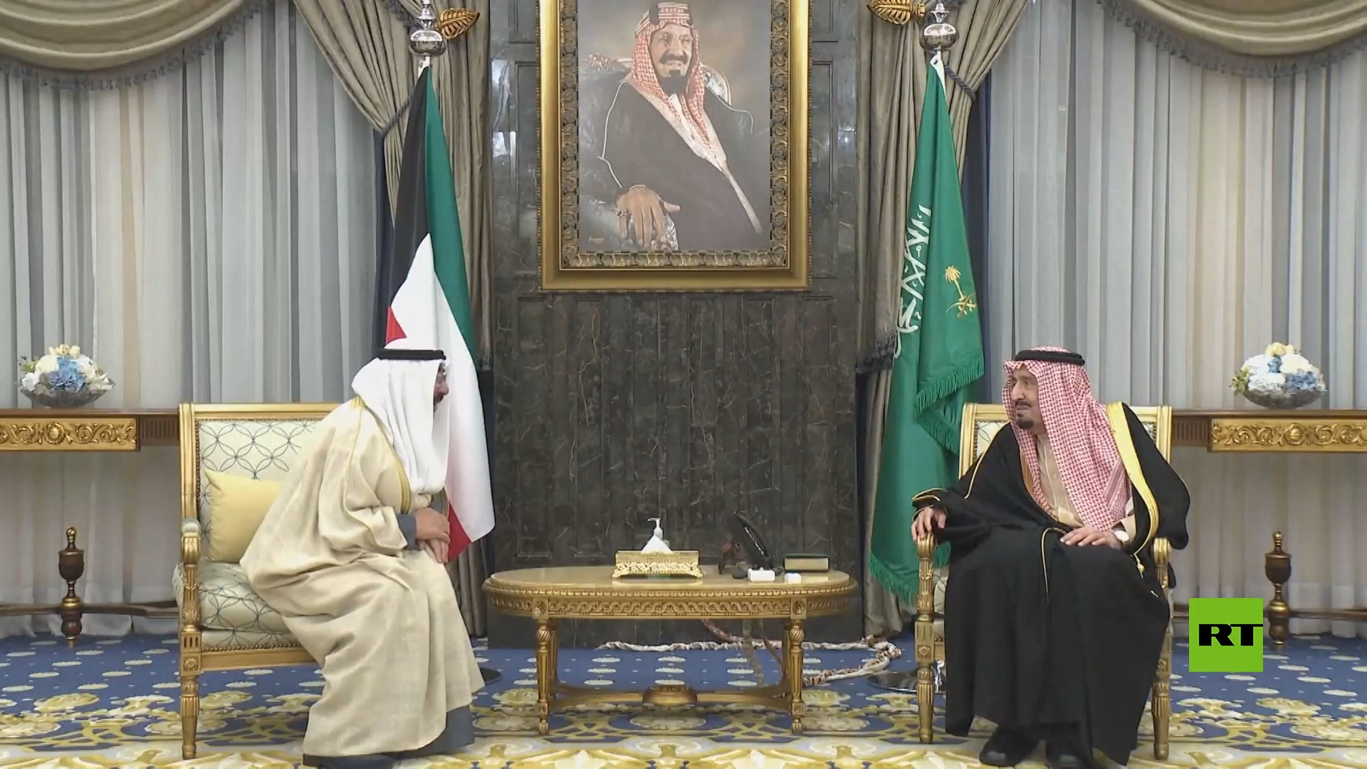 استقبال حافل لـ أمير الكويت في الرياض