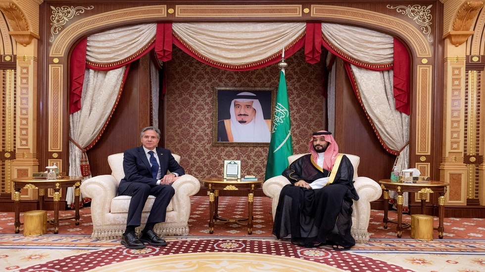 الخارجية الأمريكية تصدر بيانا بشأن مباحثات الأمير محمد بن سلمان وأنتوني بلينكن في الرياض
