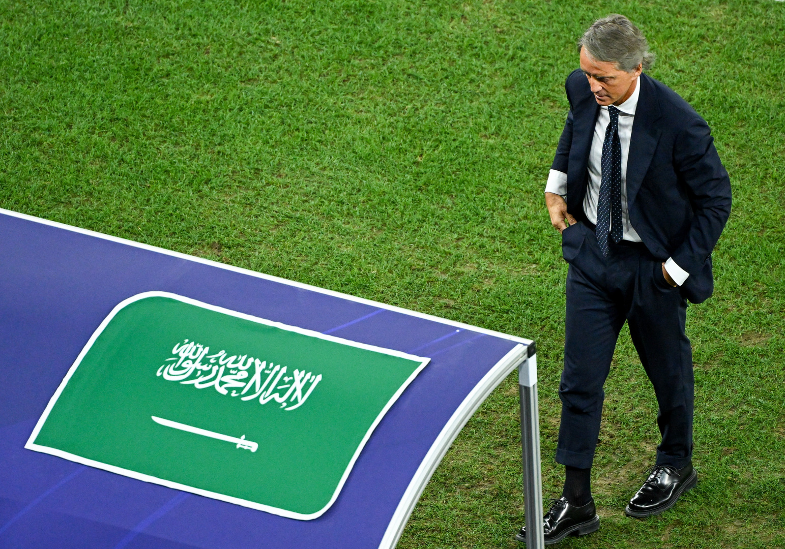 بعد الخروج من كأس آسيا.. إجراء رسمي ضد تصرف مدرب المنتخب السعودي (فيديو)