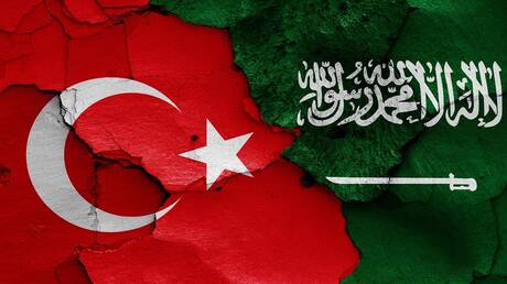 زعيم حزب تركي حول إلغاء مباراة السوبر التركي في الرياض: 