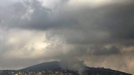 الجيش الإسرائيلي ينفذ غارات مكثفة على بلدات بالجنوب اللبناني ويستهدف مناطق بقذائف الفسفور (فيديوهات)