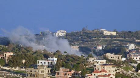غارة إسرائيلية تستهدف سيارة جنوبي لبنان (فيديو + صور)