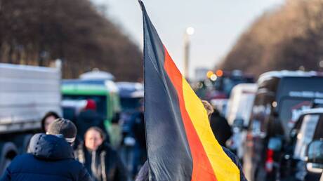 مظاهرات مناهضة لليمين المتطرف في ألمانيا بشأن ترحيل ملايين المهاجرين