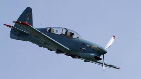 روسيا تنتهي من اختبار طائرة جديدة لتدريب الطيارين الحربيين