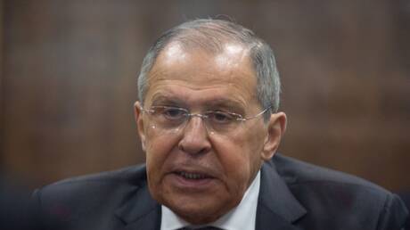 لافروف يقترح عقد اجتماع  تشاوري في موسكو لبحث التسوية الفلسطينية الإسرائيلية