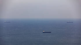 أمبري للأمن البحري: صاروخ يصيب سفينة شحن ترفع علم مالطا جنوب البحر الأحمر