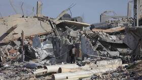 أسوشيتد برس نقلا عن مسؤول مصري: حماس رفضت اقتراحا إسرائيليا بوقف النار شهرين مقابل الإفراج عن رهائن