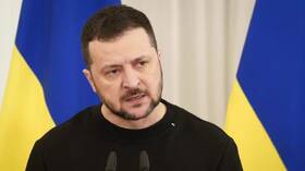 زيلينسكي: كييف تصر على إجراء تحقيق دولي بشأن إسقاط طائرة الأسرى الأوكرانيين