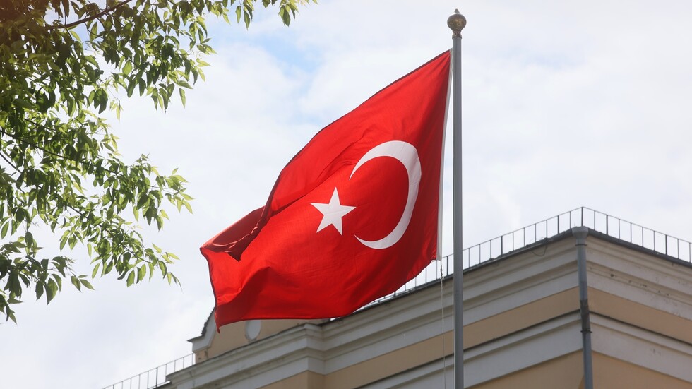 زعيم حزب "الوطن" التركي: الولايات المتحدة عدو لتركيا