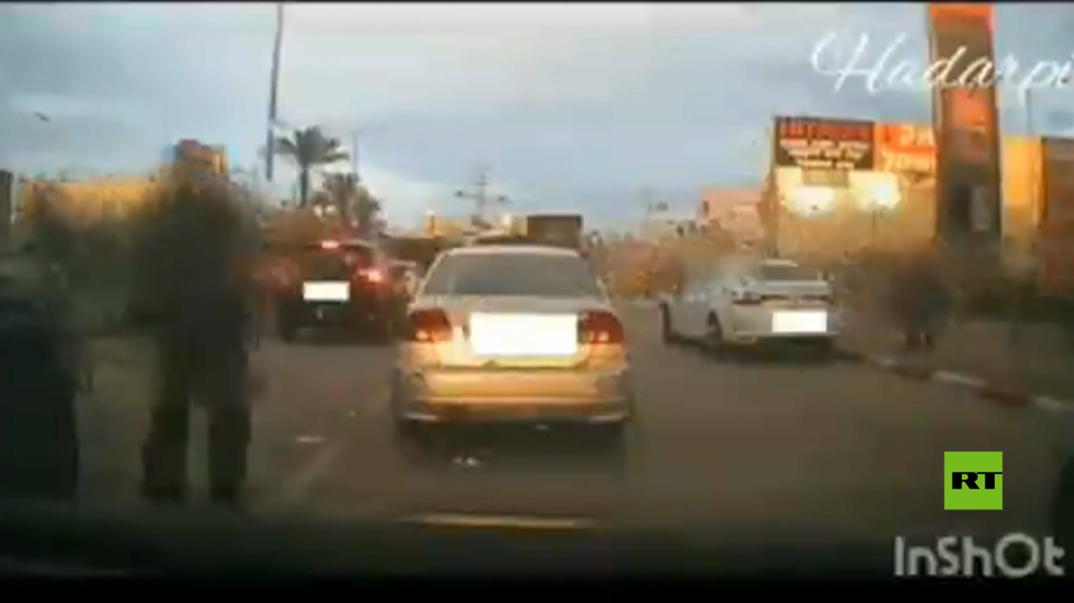 شاهد.. سقوط صاروخ أطلق من قطاع غزة في ريشون لتسيون جنوب تل أبيب