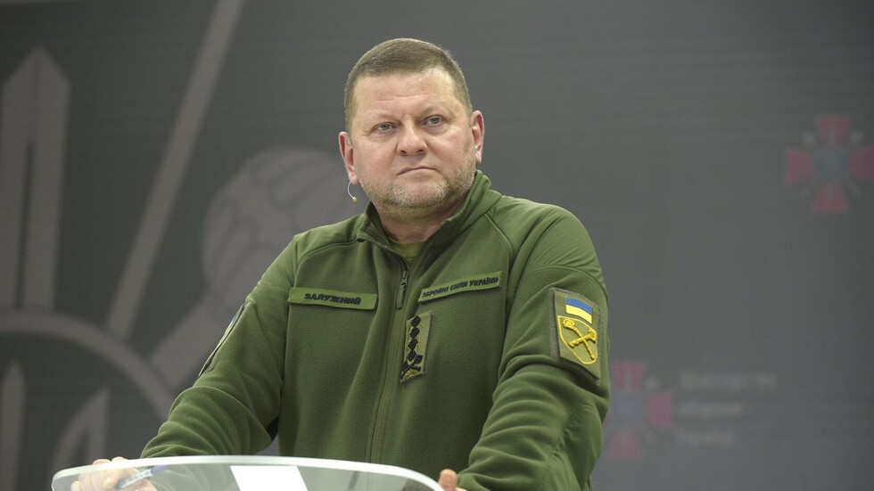 "واشنطن بوست": أوكرانيا أبلغت واشنطن بقرار زيلينسكي إقالة قائد القوات المسلحة