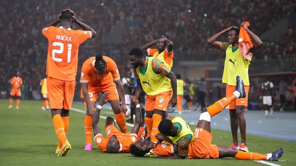 كوت ديفوار تحقق 