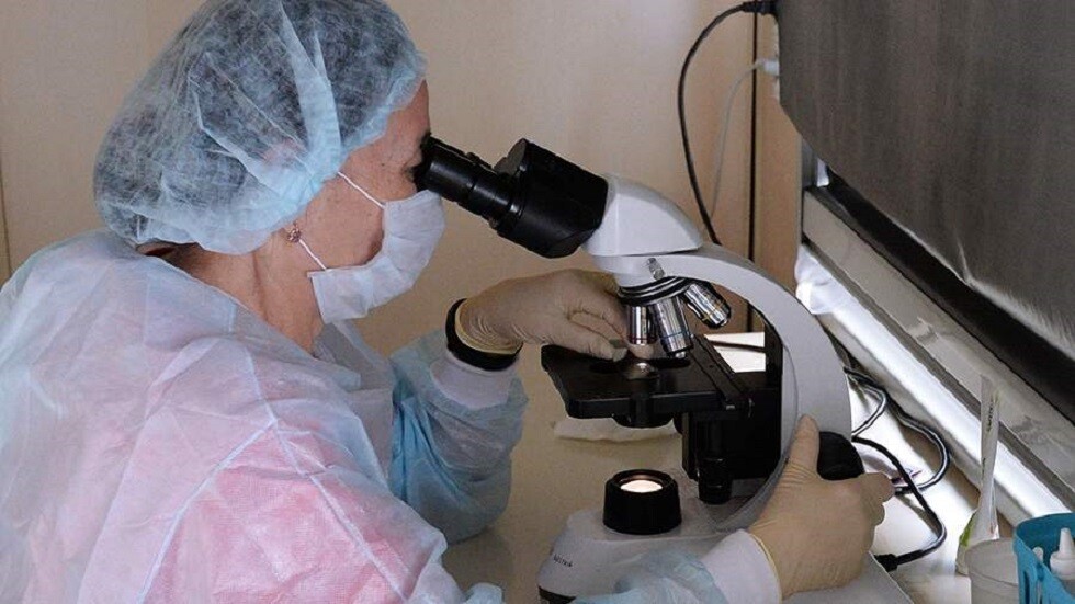 أخصائي أورام يفند أساطير عن السرطان ويحدد عوامل الخطر وعلاقة العمر بهذا المرض