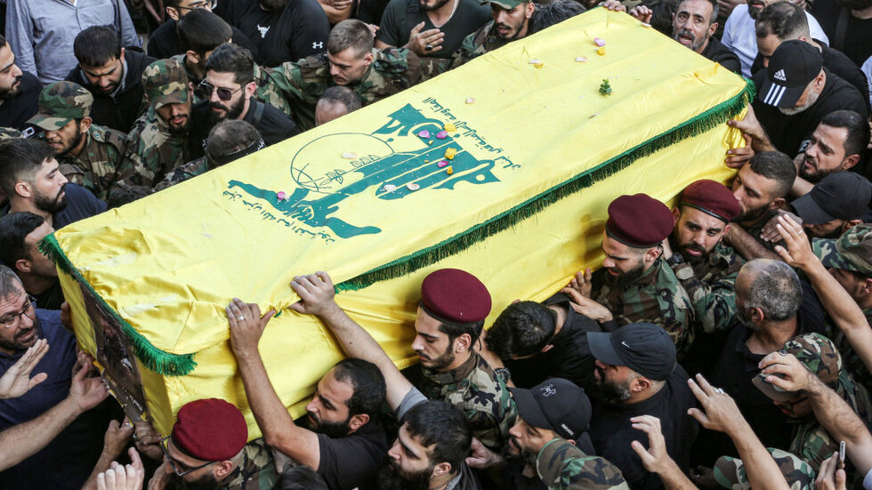 "حزب الله" ينعى 3 من مقاتليه (صور)