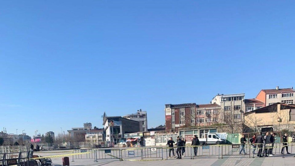 اللحظات الأولى للهجوم على مجمع المحاكم الرئيسي في إسطنبول