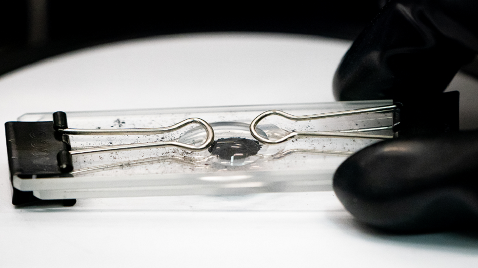 تحليل يكشف مصدر أولى عينات كويكب 