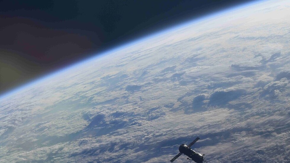 فريق "أكسيوم ميشن 3" يبدأ رحلة العودة من محطة الفضاء الدولية