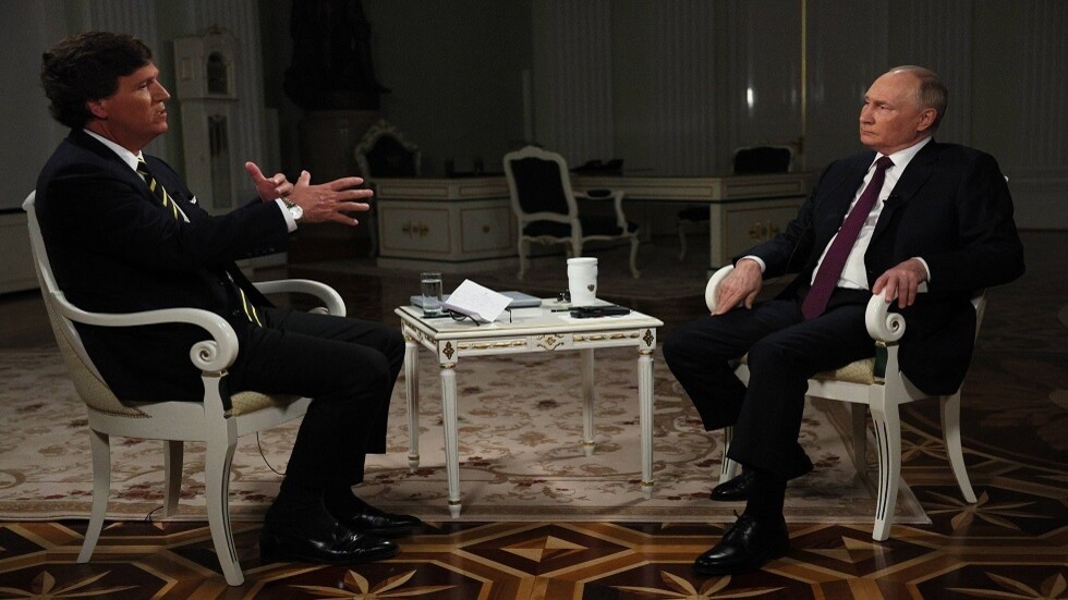 تكتسح "الترند".. أكثر من 75 مليون مشاهدة لـ"مقابلة بوتين مع كارلسون" على "إكس" في 9 ساعات