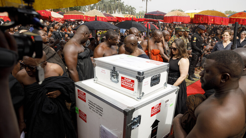 غانا تستعيد قطعا أثرية نهبتها قوات بريطانية قبل 150 عاما (صور)