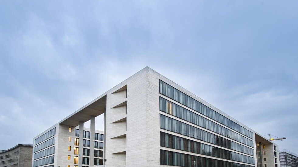 ألمانيا تأخذ تحذيرات الكرملين حول تأميم أصول لشركة "روس نفط" في الاعتبار