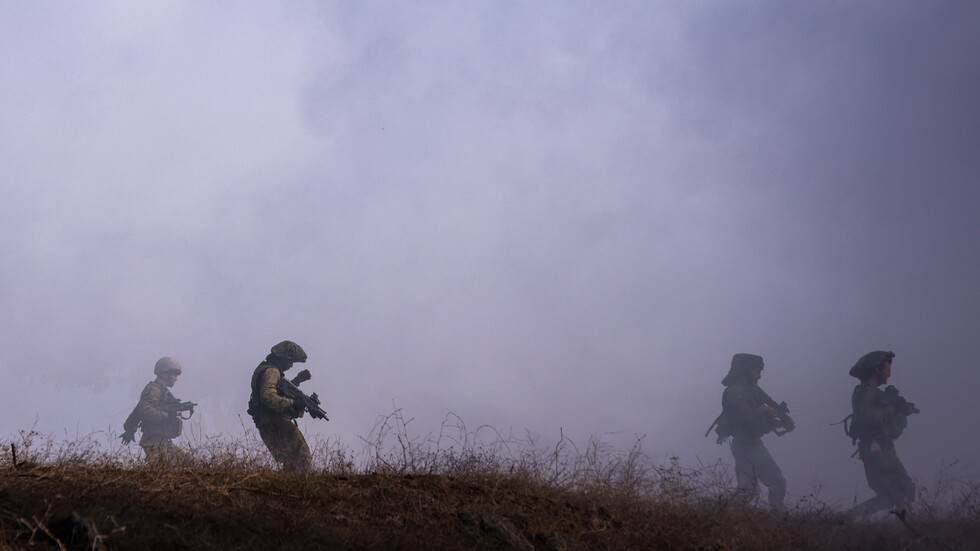تقرير عبري: الجيش الإسرائيلي يبلغ عددا من دول المنطقة عن استعداده لعملية برية في 