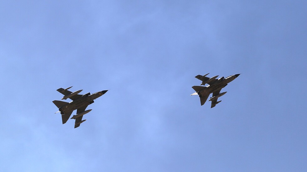 السعودية.. مناورات "رماح النصر" تتواصل  في مركز الحرب الجوي بالقطاع الشرقي (صور)