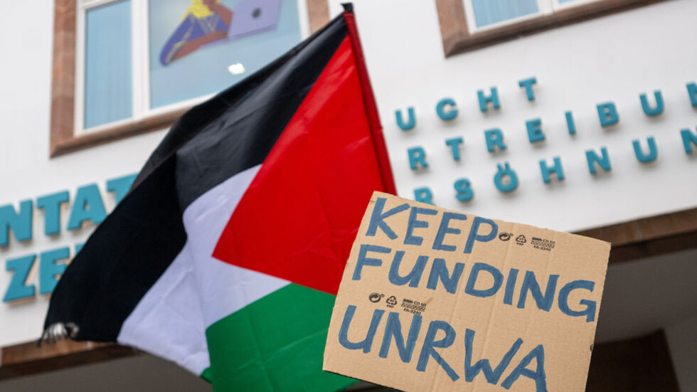 في خضم التحقيق .. بوريل: "الأونروا" يجب أن تكون قادرة على مواصلة عملها