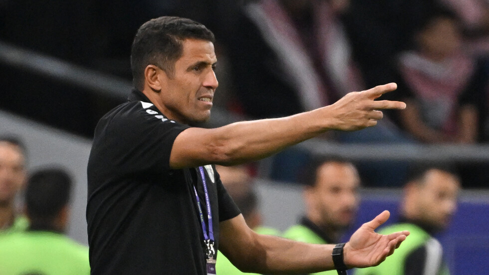 بعد خسارة لقب آسيا.. الاتحاد الأردني يكشف موقف عموتة من تدريب منتخب "النشامى"