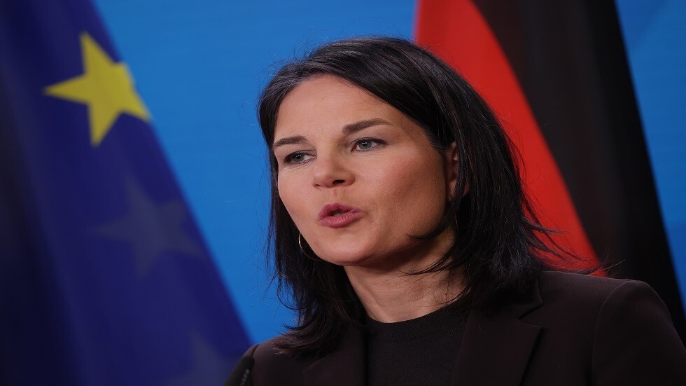 وزيرة الخارجية الألمانية تحث الاتحاد الأوروربي على تشكيل تحالف دفاعي مواز "لحلف الناتو"