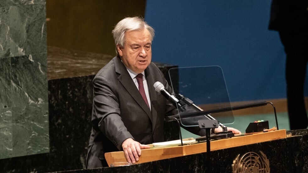 غوتيريش يعرب عن قلقه من زيادة اهتمام الدول بشراء وتطوير الأسلحة على حساب الأمن الغذائي