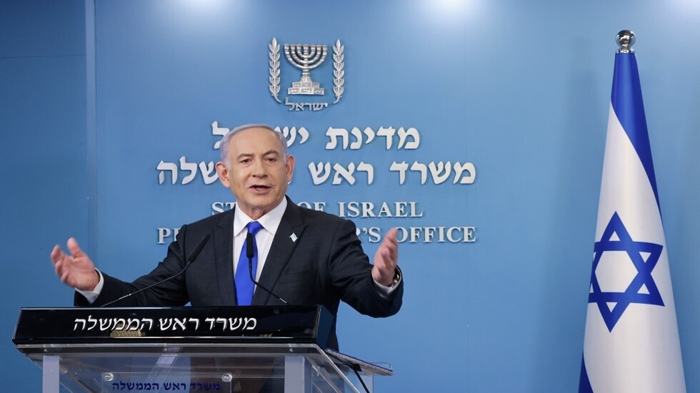 "أكسيوس" يكشف كواليس إرسال نتنياهو وفده إلى القاهرة و"المهمة" الوحيدة المكلف بها