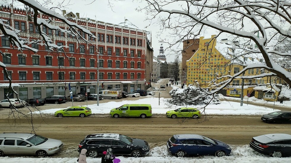 لاتفيا تستدعي القائم بالأعمال الروسي بعد إدراج موسكو وزراء لها على قائمة المطلوبين