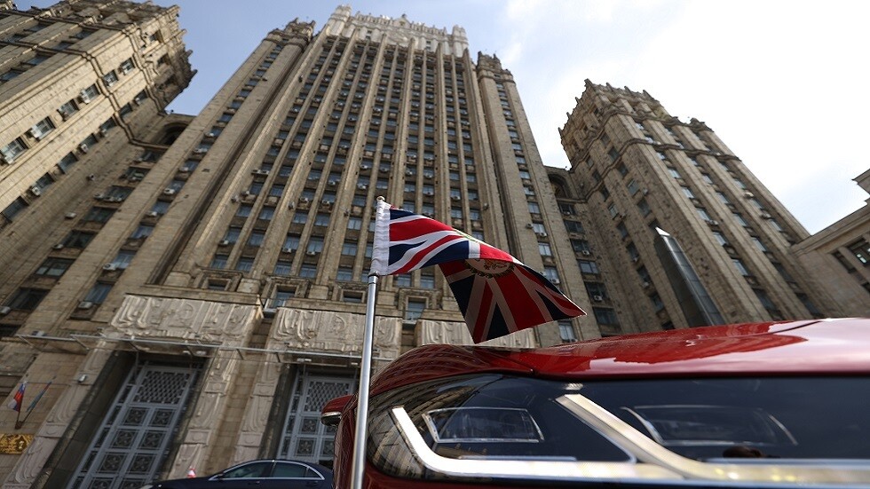 "بدأنا ببريطانيا".. لافروف بدأنا بمنع السفارات الأجنبية من توظيف كوادر محلية بنفسها