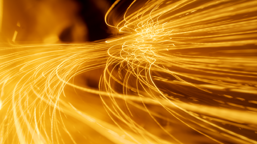 "سيناريو من الخيال العلمي".. ماذا سيحدث لو تحرك الإنسان بسرعة الضوء؟