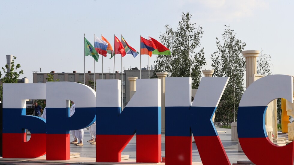 بعد انضمام دول جديدة بينها عربية.. "بريكس" ستسبق "السبع الكبار" في مؤشر اقتصادي مهم